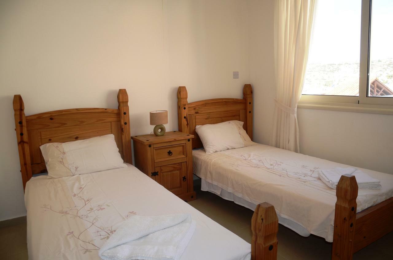 Top Floor, 2 Bedroom Apartment Vanessa D204, Free Wifi, Village View Пея Стая снимка