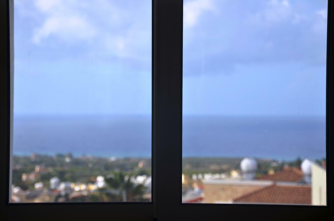 Top Floor, 2 Bedroom Apartment Vanessa D204, Free Wifi, Village View Пея Стая снимка