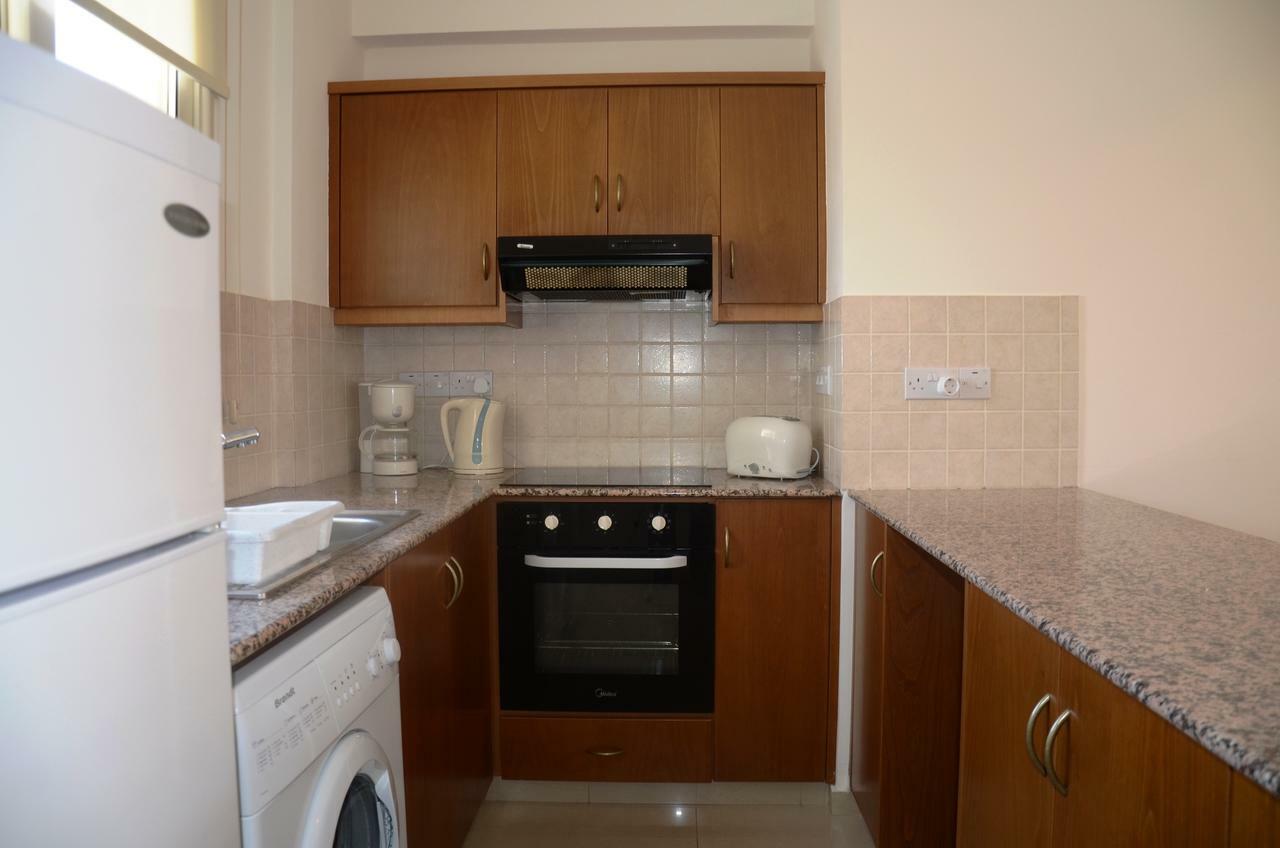 Top Floor, 2 Bedroom Apartment Vanessa D204, Free Wifi, Village View Пея Стая снимка