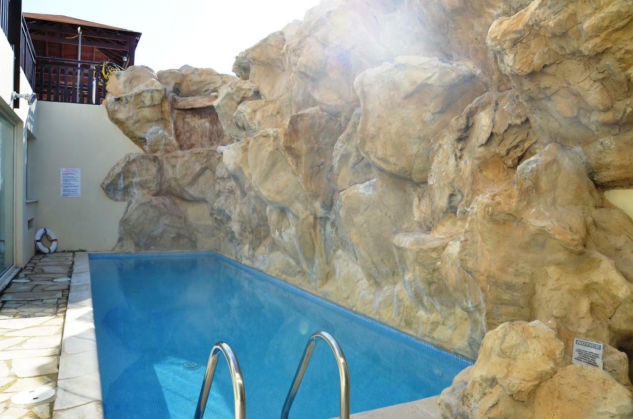 Top Floor, 2 Bedroom Apartment Vanessa D204, Free Wifi, Village View Пея Екстериор снимка
